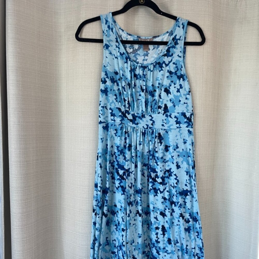Flattering Blue Floral Shirred Front Sleeveless Shift S/M